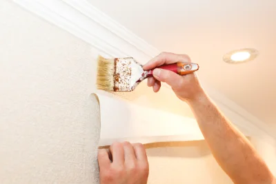 Pose de papier peint à la Garnache — revêtements muraux et toiles de verre